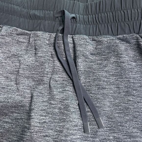 Athleta Excursion Hybrid skort size small - Picture 3 of 10